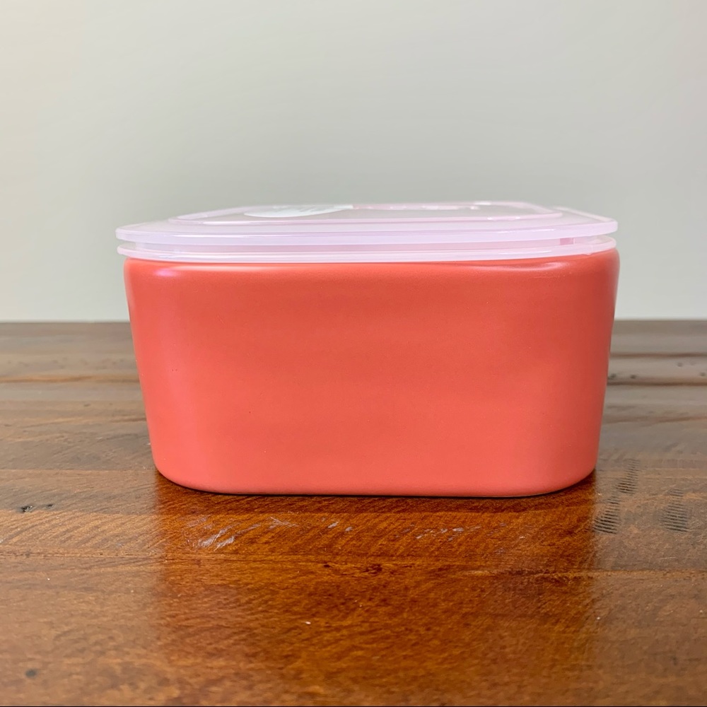 Rae Dunn “Yum” Square Dish & Lid - Picture 2 of 9